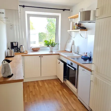 ホームステイ Wohnung, 2 Schlafzimmer Voll Ausgestattet In Uninaehe *