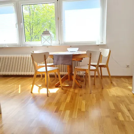 ホームステイ Wohnung, 2 Schlafzimmer Voll Ausgestattet In Uninaehe *