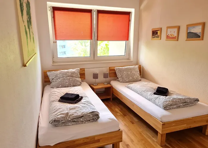 Monteurwohnung, Zentral, Voll Ausgestattet In Uninaehe 民宿 *