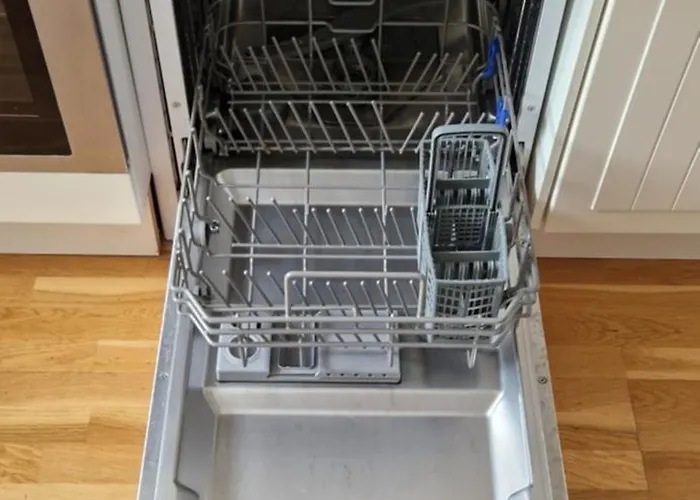 ホームステイ Monteurwohnung, Zentral, Voll Ausgestattet In Uninaehe マインツ